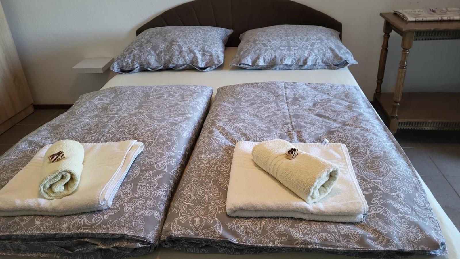 Apartmani Silvana&Vera 塞尼 外观 照片